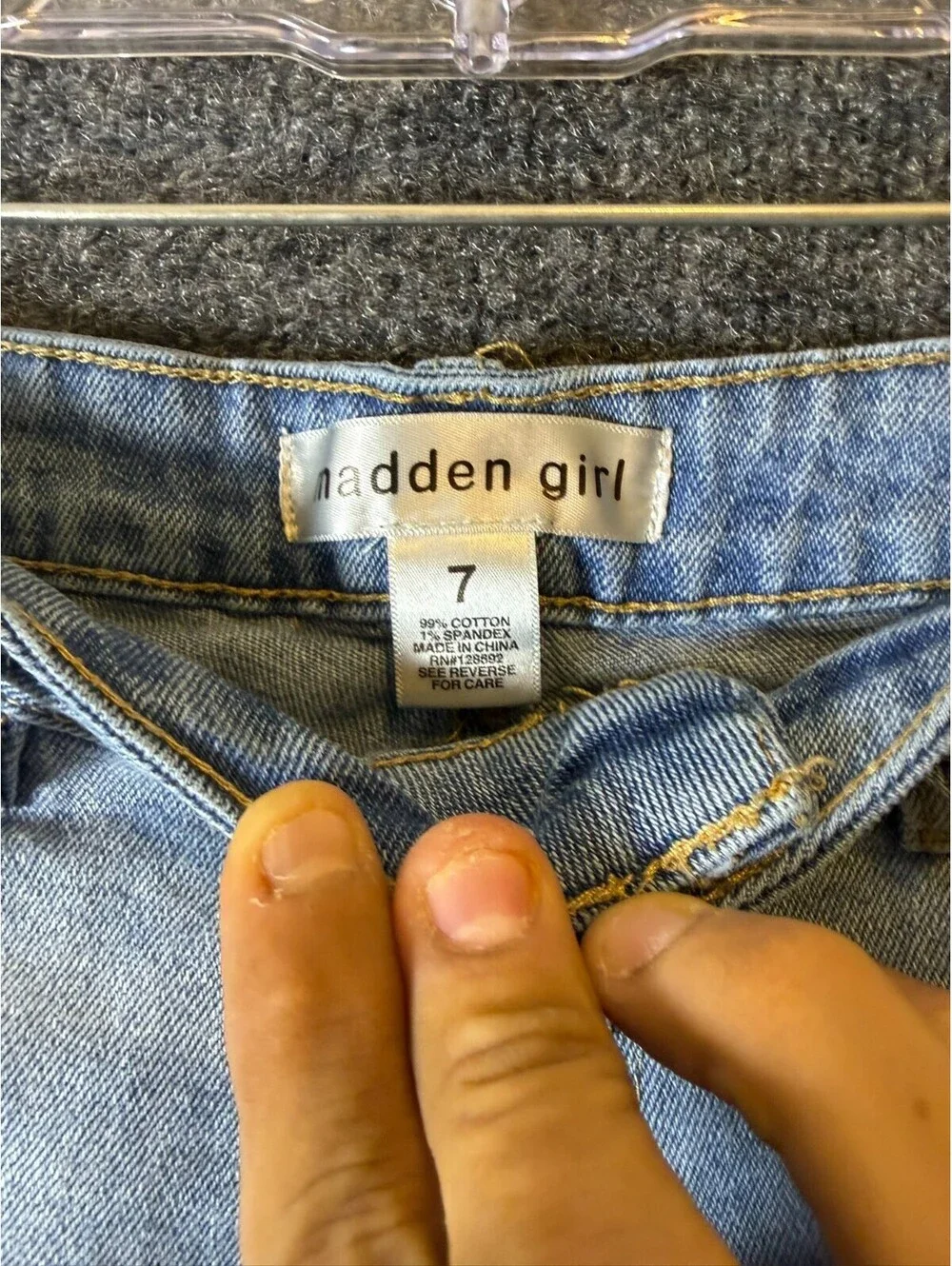 Madden Girl High Rise Cutoff Denim Shorts Light Wash Frayed Hem Size 7